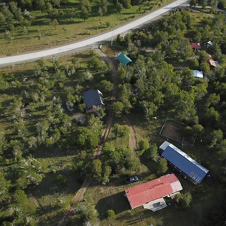 Quelen Patagonia Hostel บียาเซโรกัสเตโย ภายนอก รูปภาพ