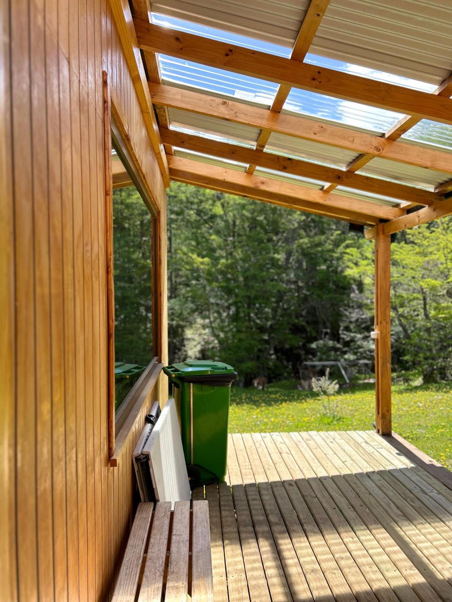 Quelen Patagonia Hostel บียาเซโรกัสเตโย ภายนอก รูปภาพ