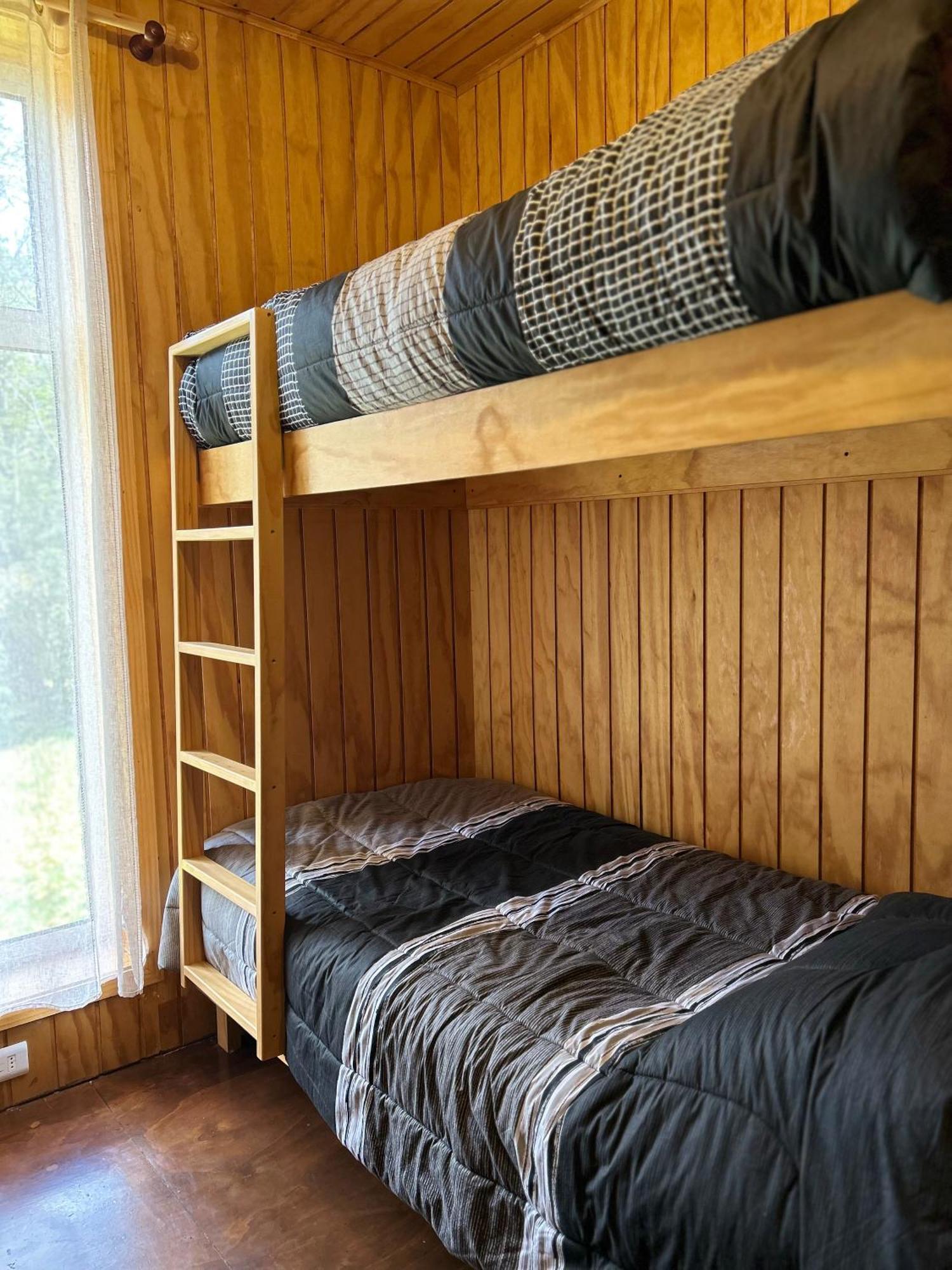 Quelen Patagonia Hostel บียาเซโรกัสเตโย ภายนอก รูปภาพ