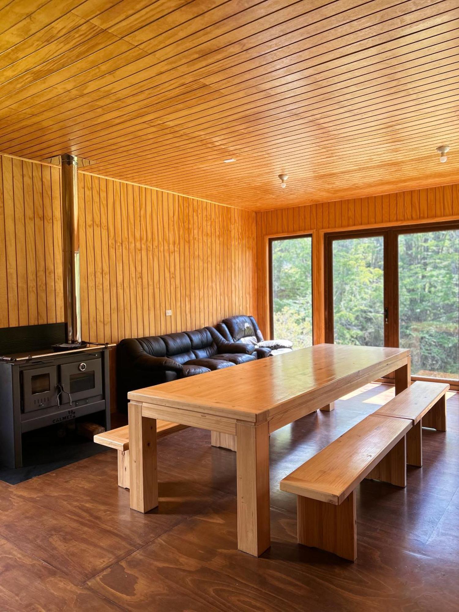 Quelen Patagonia Hostel บียาเซโรกัสเตโย ภายนอก รูปภาพ