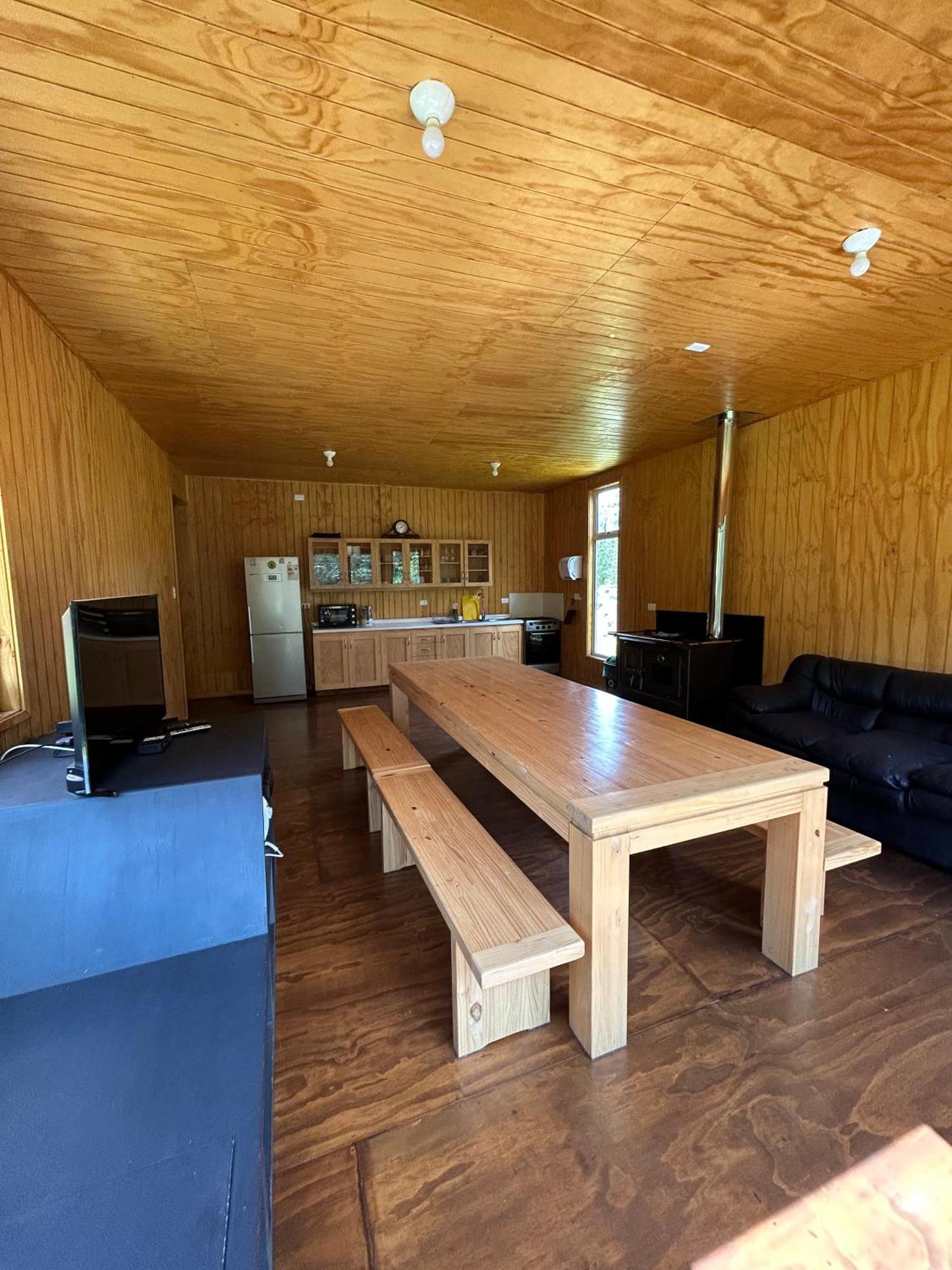 Quelen Patagonia Hostel บียาเซโรกัสเตโย ภายนอก รูปภาพ
